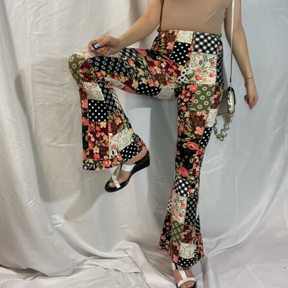 Alfant Black and White Wedges - Picture 10 of 13